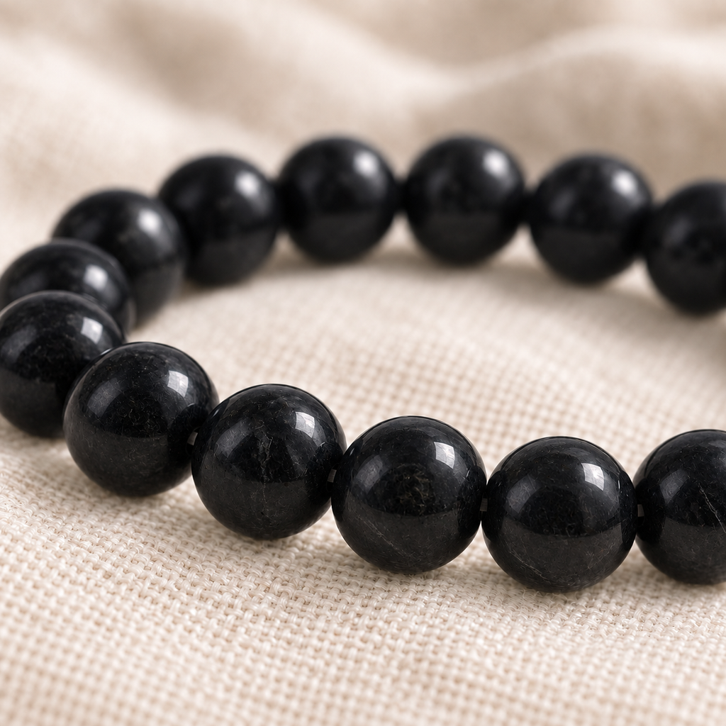 Black Tourmaline 8mm stretch bracelet macro