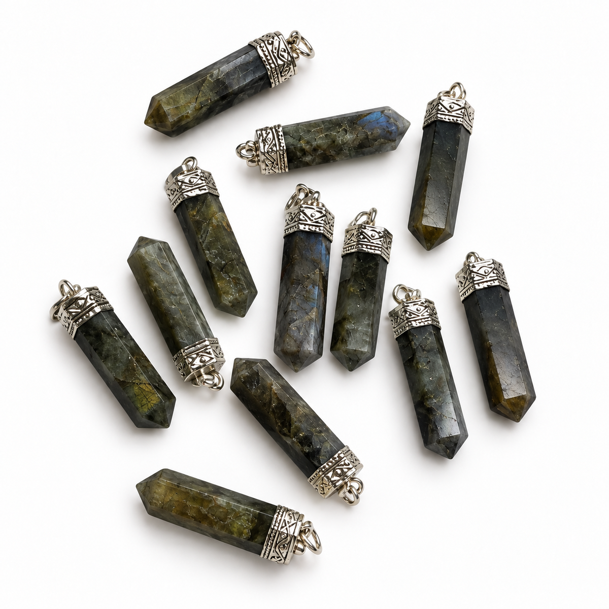 Labradorite pencil pendant — color and pattern variations