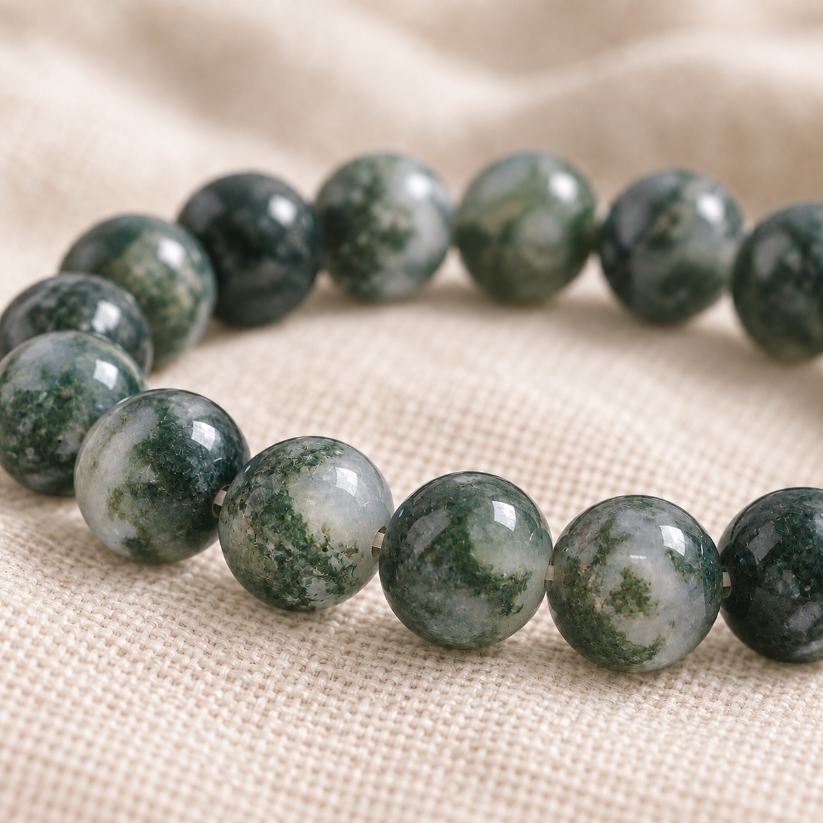 Moss Agate 8mm stretch bracelet macro